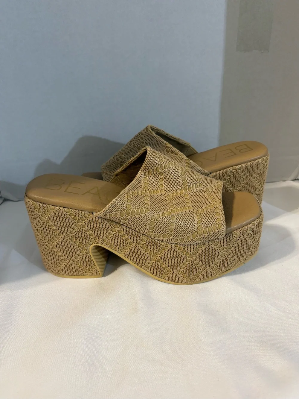 Beach by Matisse platform heel sandals camel chunky block heel women’s  size 9M